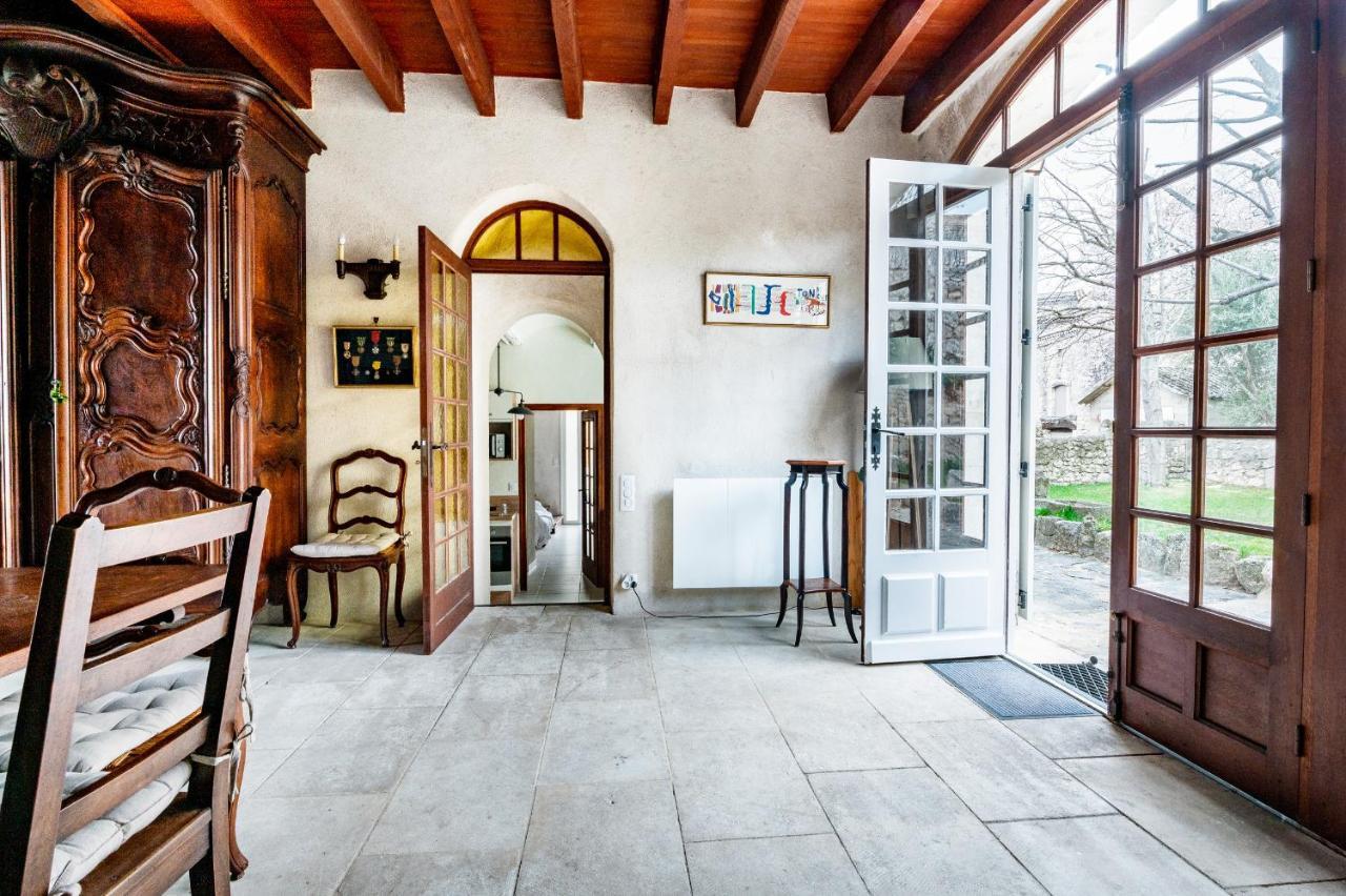 La Closerie D'Escalin Gite 12 Personnes Et Jacuzzi La Garde-Adhémar 外观 照片
