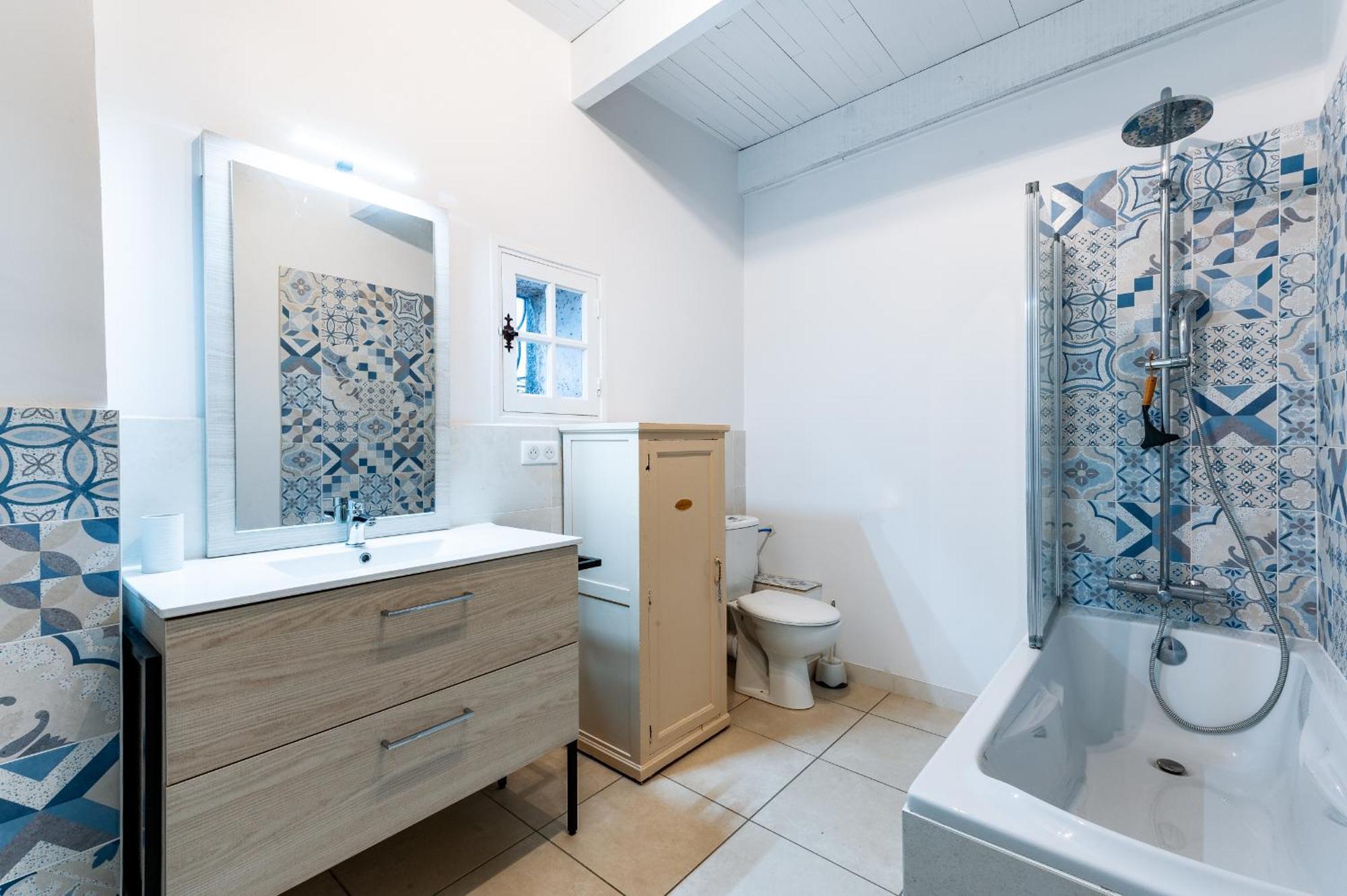 La Closerie D'Escalin Gite 12 Personnes Et Jacuzzi La Garde-Adhémar 外观 照片